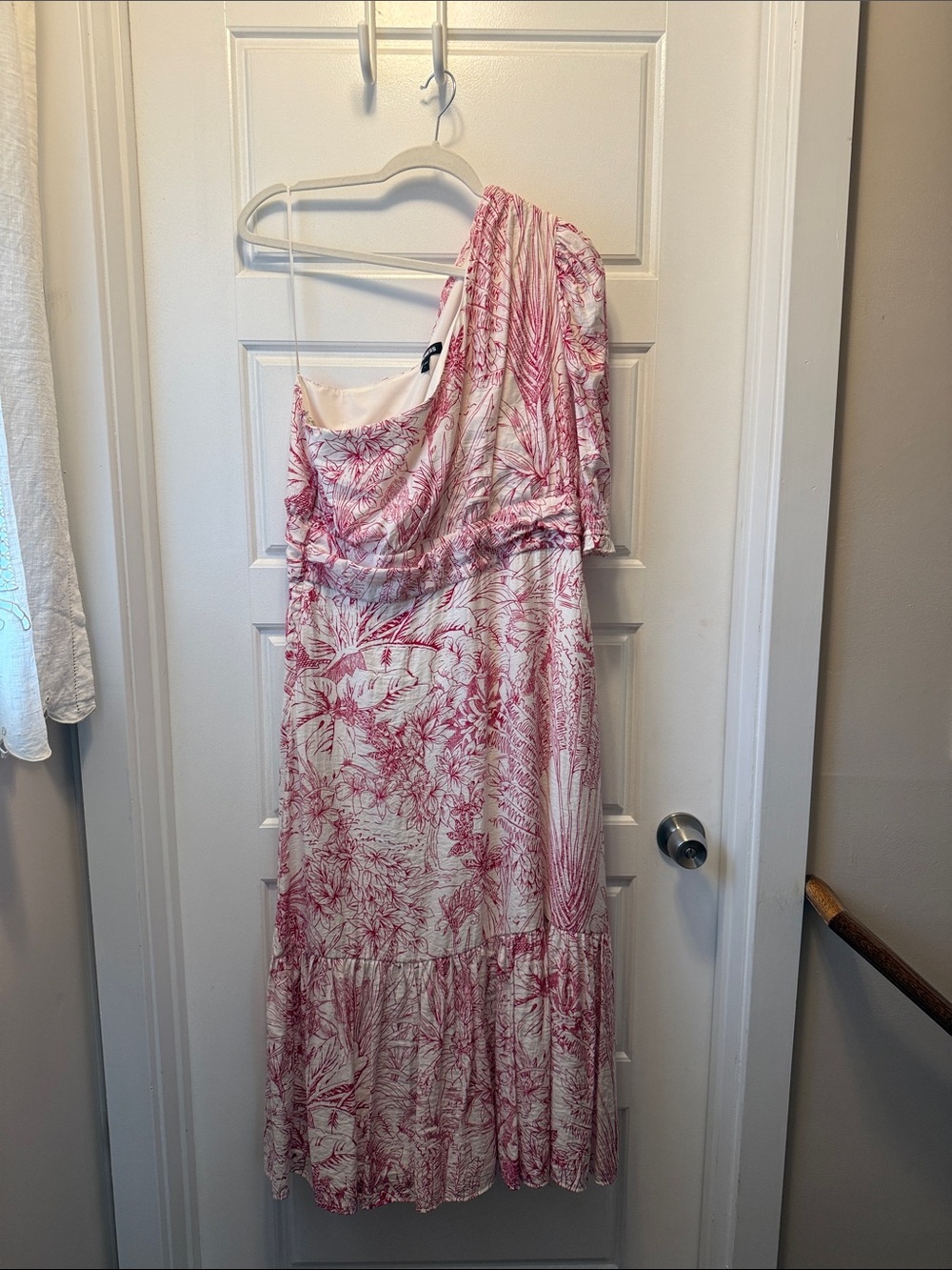 Express One-Shoulder Pink Floral Print Maxi Dress